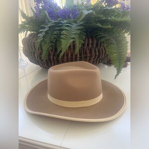 NWOT Pinched Western Fedora Hat tan 100% Australian Wool wmn Size S by Zertrue